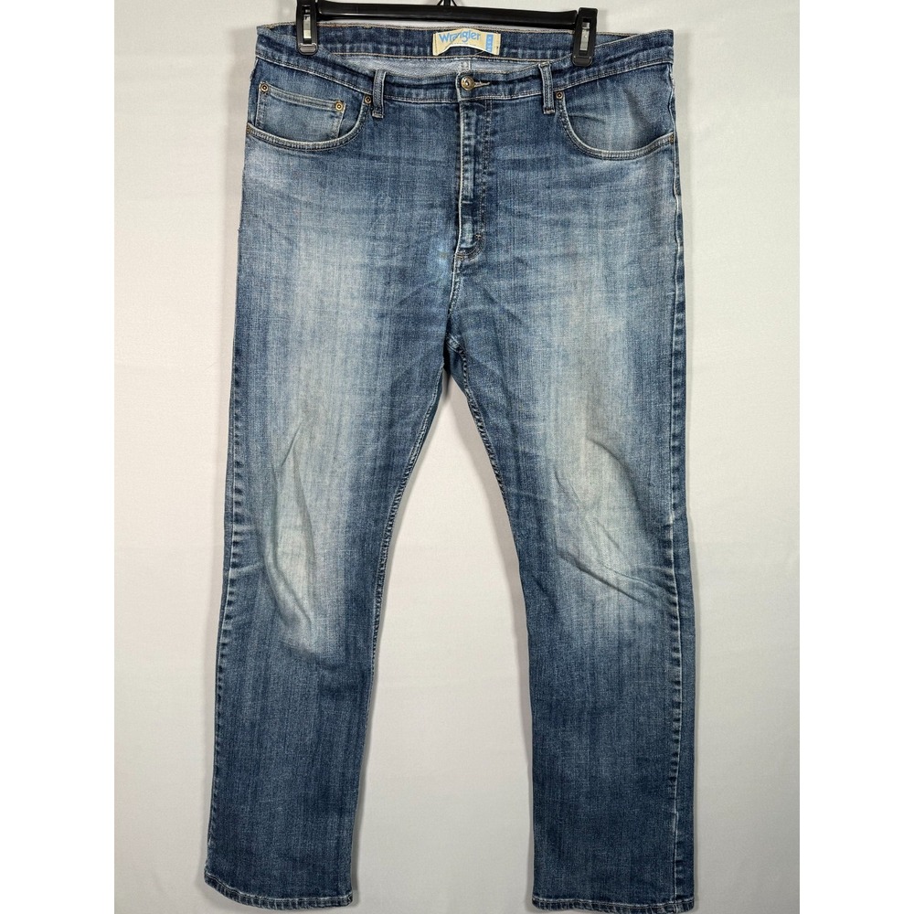 Wrangler Jean Men Tag 38x32 Straight Fit Comfort Flex Denim‎ Stretch Distressed